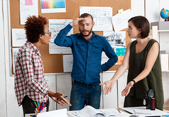 Como lidar com conflitos da equipe? 